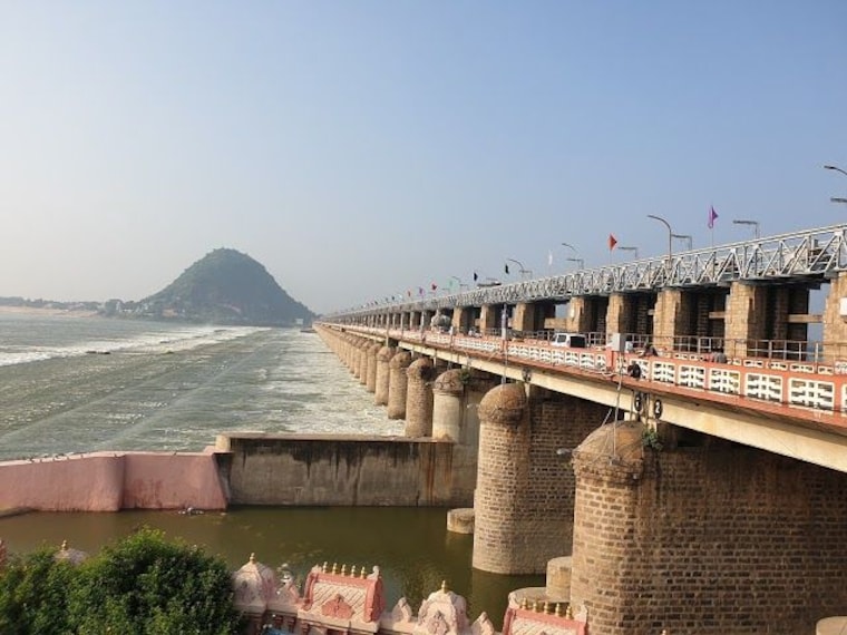Prakasam Barrage-2